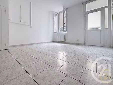 maison à louer - 3 pièces - 51 07 m2 - lillebonne - 76 - haute-normandie