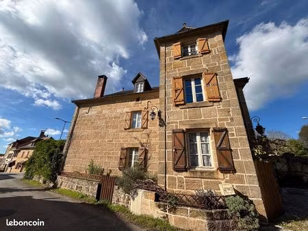 maison 7 pièces 227 m²