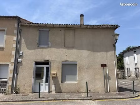 immeuble 275 m² virazeil