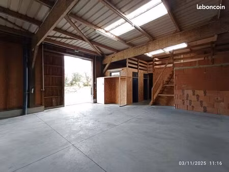 local 200 m² commana