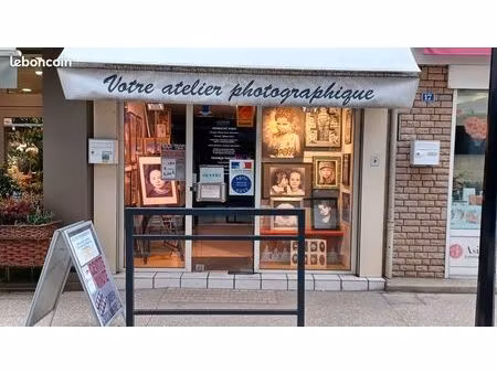 murs commerciaux à vendre : hyper centre de la tour-du-pin