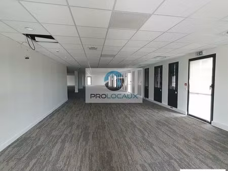 bureaux 765 m² alixan