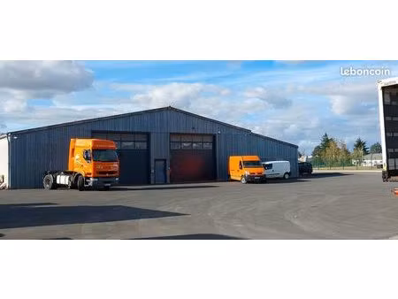 local d'activités 1200m²