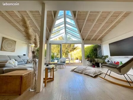 maison - 5 pièces - 153m2 - centre village