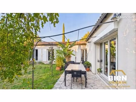 villa 6 pièces 146 m²