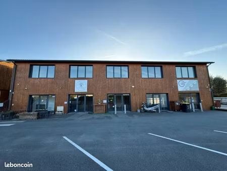 immeuble 1 200 m² cavignac