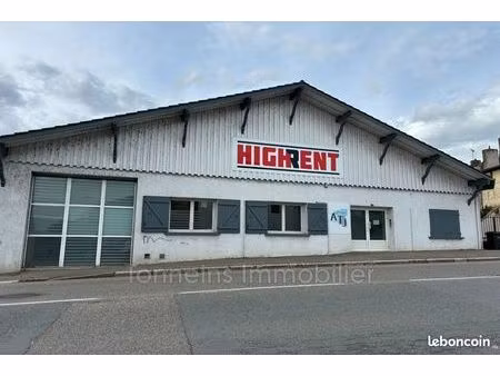 local commercial 1100 m² tonneins