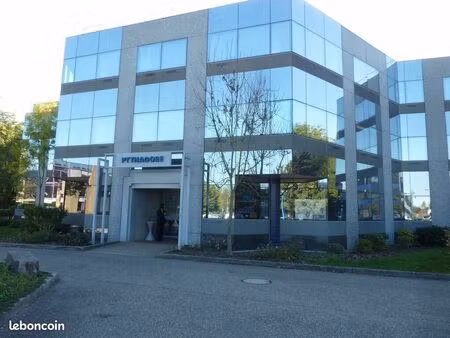 bureau 110 55 m² + 5 parking illkirch parc d'innovation