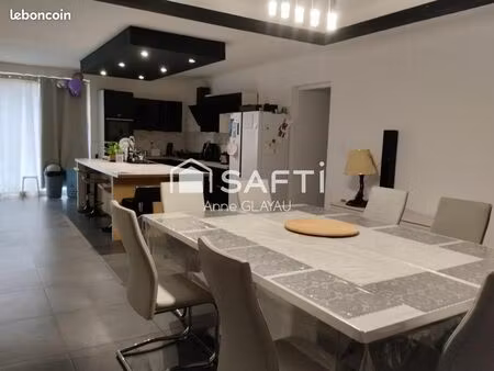 propriété 10 pièces 450 m²