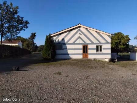 appartement 1 pièce 400 m²