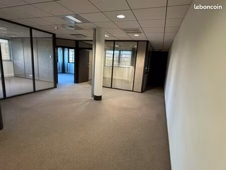 100m2 bureau rovaltain