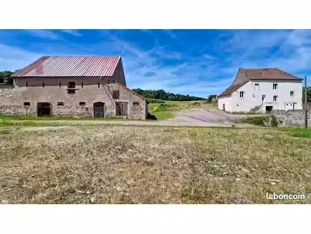 propriété 6 pièces 140 m²