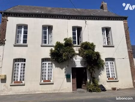 maison 7 pièces 247 m²