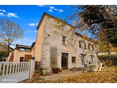 maison 8 pièces 280 m²