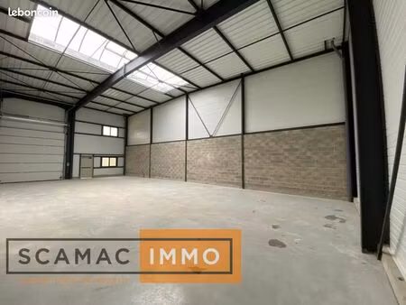 local industriel 210 m²