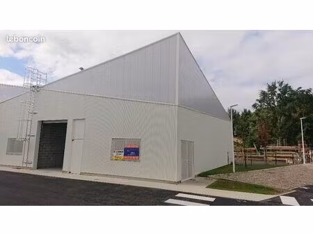 entrepot 250m² le taillan medoc