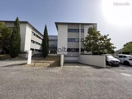 bureaux 548 m²