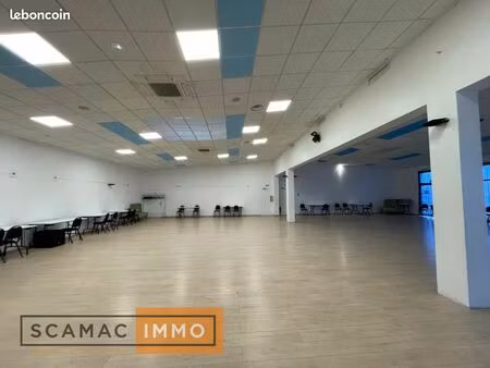 local d'activité 1 100 m²