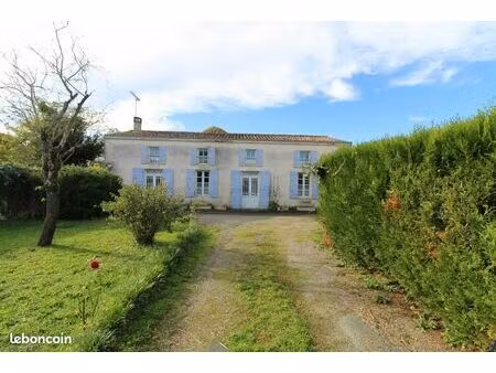 maison 5 pièces 161 m²