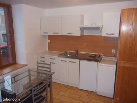 appartement f3 libre au 1/12/2025