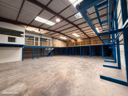 local 300m² + mezzanine 150 m²