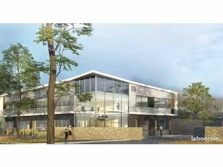 local d'activité 2 133 m²