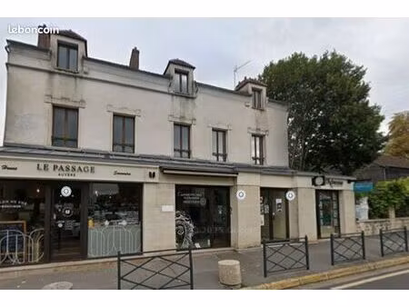 local commercial 50 m² auvers sur oise