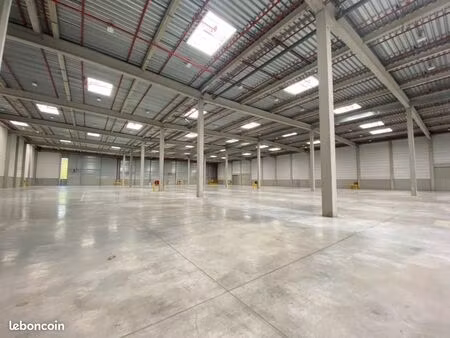 local industriel 6 630 m²