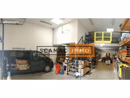 local d'activité 211 m²