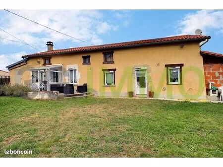 longère 4 pièces 135 m²