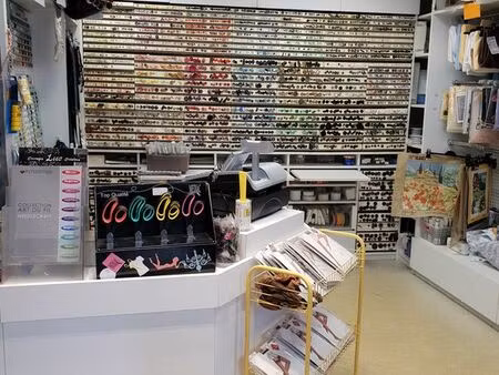 vends mercerie et service retouches