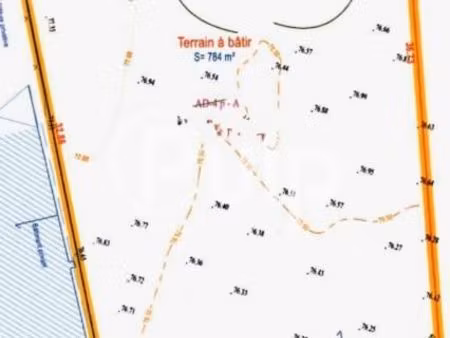 terrain 784 m² estrees les crecy