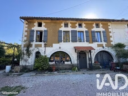 gîte 8 pièces 179 m²