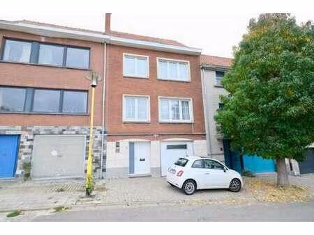optie!!! maison à rafraîchir avec superbe potentiel et grand
