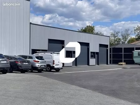 local d'activité 420 m²