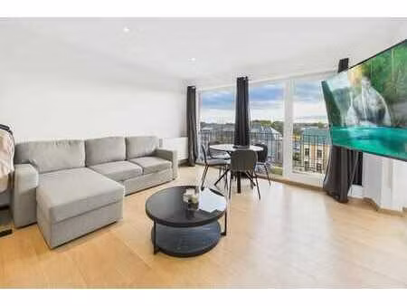 studio rénové vendu meublé