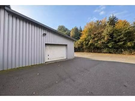 entrepôts polyvalents de 62 m² très bien situé !