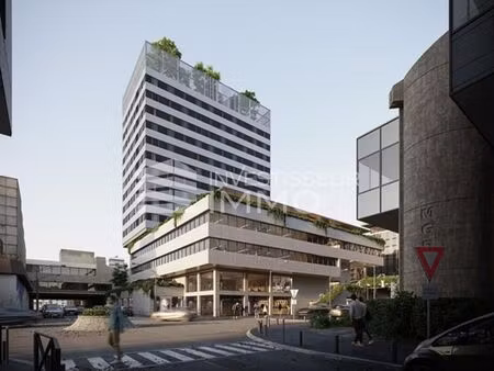 local restaurant 634 m²