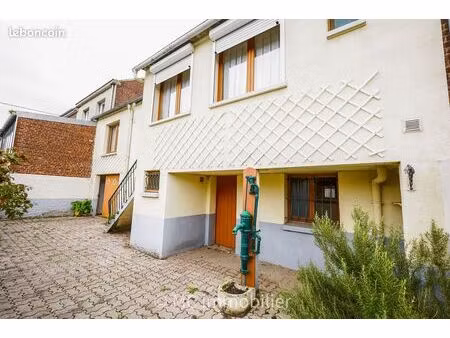 maison 5 pièces 90 m²