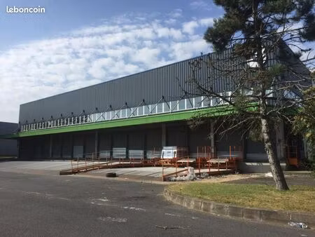 local industriel 3 204 m²