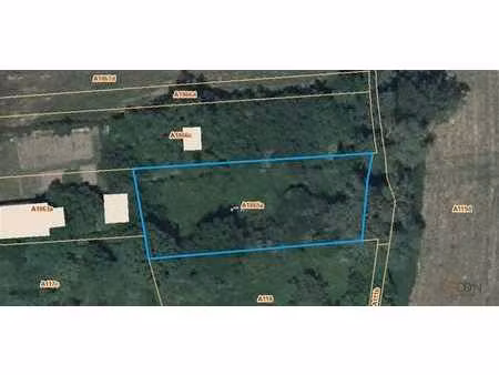 grand terrain à ruette