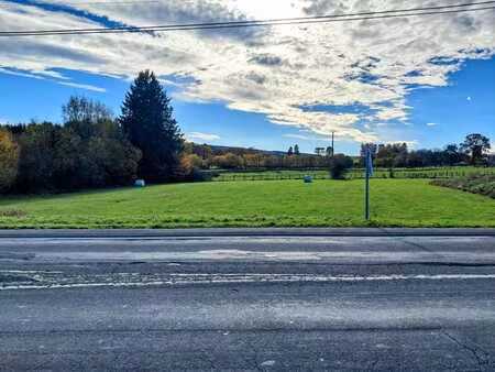 terrain à bâtir à vendre.