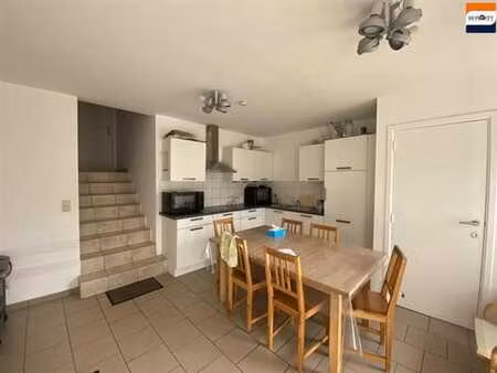 chambre étudiante à recogne avec parking privé et wifi inclu