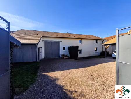 corps de ferme entièrement rénové alliant le charme de l'anc