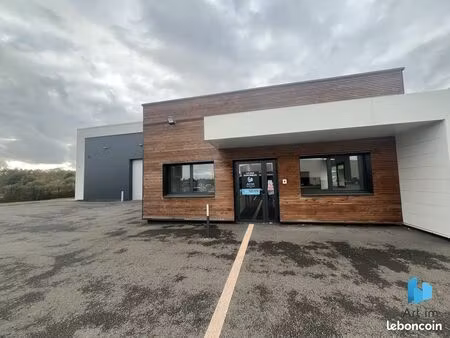 local 560 m² la chapelle-saint-aubin