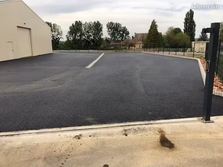 grand local à louer
