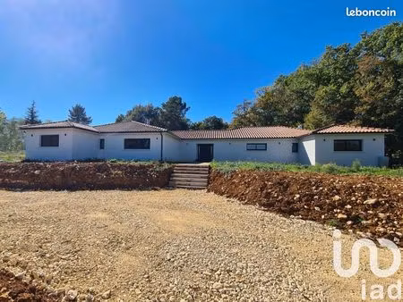 propriété 7 pièces 250 m²