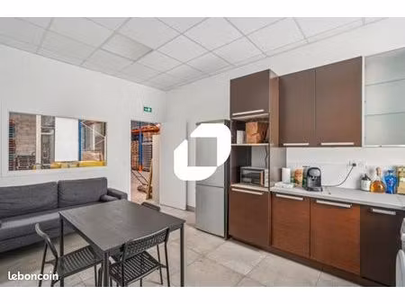 local d'activité 450 m²