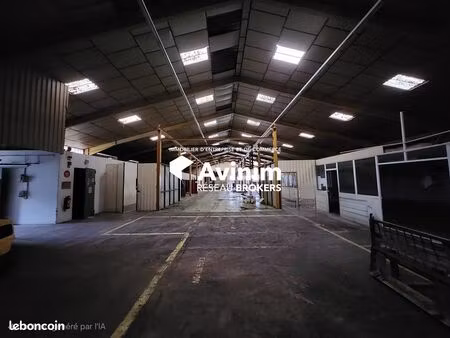 local 8166 m² reyniès