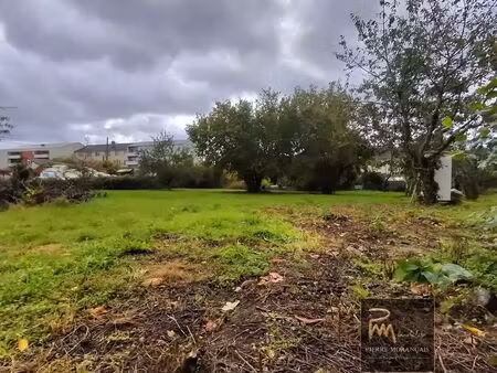 terrain 1199 m² le mans